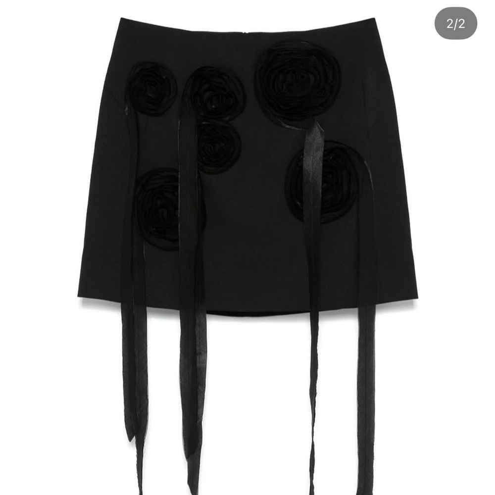 Chic Black Mini Skirt with Ribbon Details